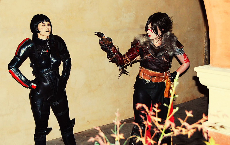 Illustration for article titled The Best Mass Effect 2 Cosplay Meets The Best Dragon Age II Cosplay